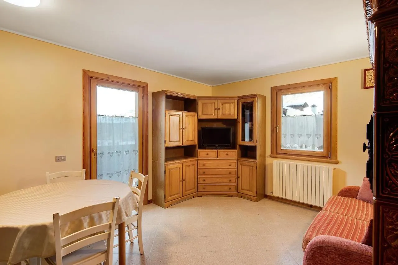 Baita Pemont 2 Apartment Livigno Italy