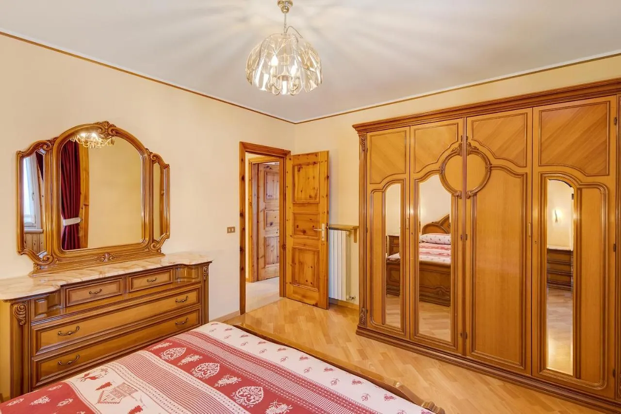 Baita Pemont 2 Apartment Livigno